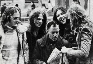 Svanfríður (ásamt Óla blaðasala)