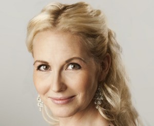 Dísella Lárusdóttir